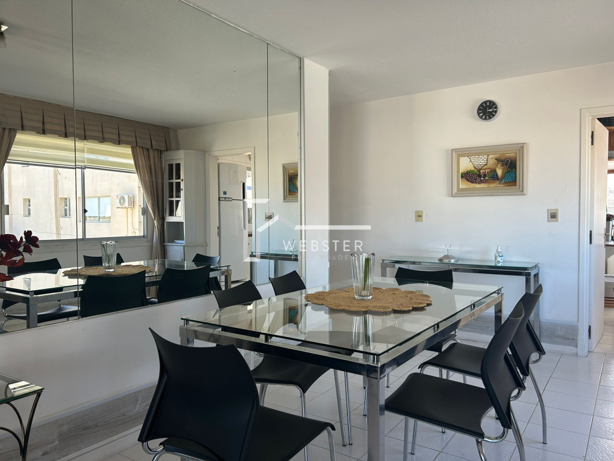 Apartamento ID.1304 - Venta de Apartamento de 3 dormitorios en la Península