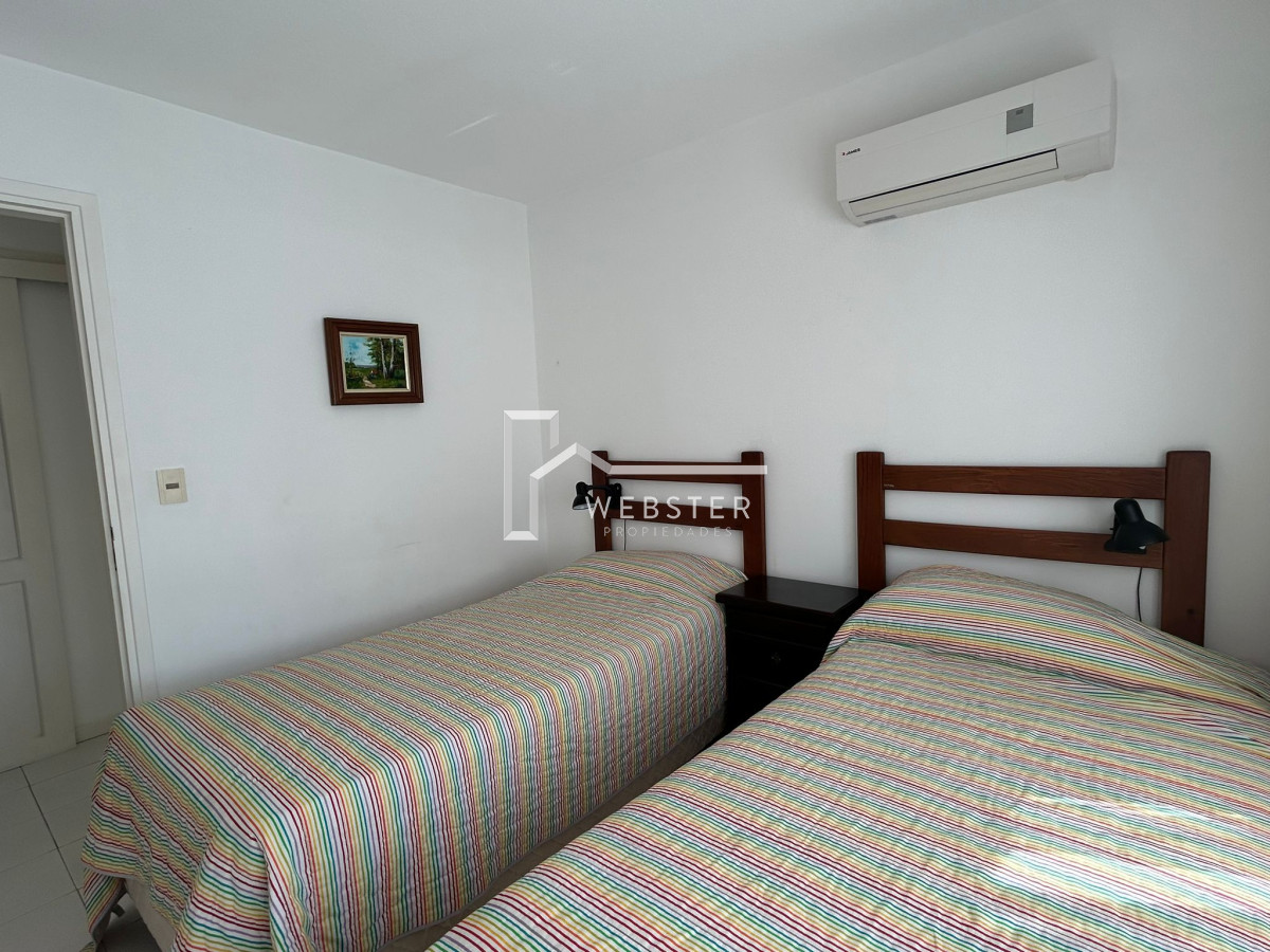Apartamento ID.1304 - Venta de Apartamento de 3 dormitorios en la Península