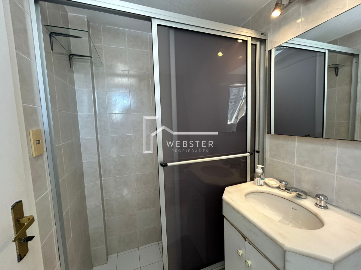Apartamento ID.1304 - Venta de Apartamento de 3 dormitorios en la Península