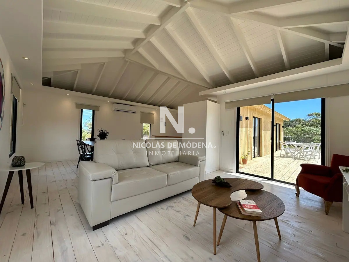 CASA EN VENTA. EN ARENAS DE JOSÉ IGNACIO - NDM22289C