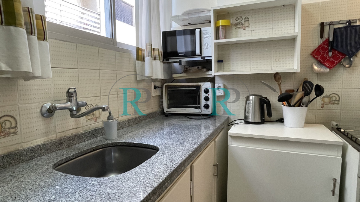 Apartamento ID.2417 - Venta de apartamento de dos dormitorios en Playa Mansa, Punta del Este, Uruguay 