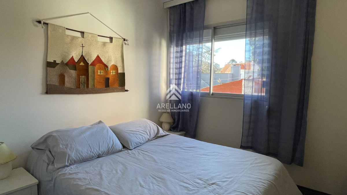 Apartamento ID.4310 - Venta apartamento 2 dormitorios en Playa Mansa, Punta del Este, Uruguay 