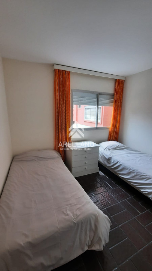 Apartamento ID.4310 - Venta apartamento 2 dormitorios en Playa Mansa, Punta del Este, Uruguay 