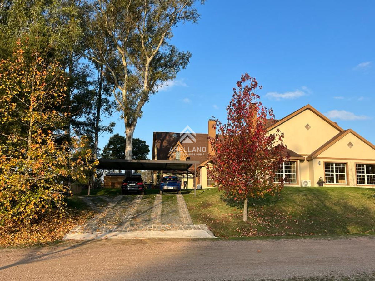 Casa ID.3528 - Venta de Casa, en Cumbres de Carrasco