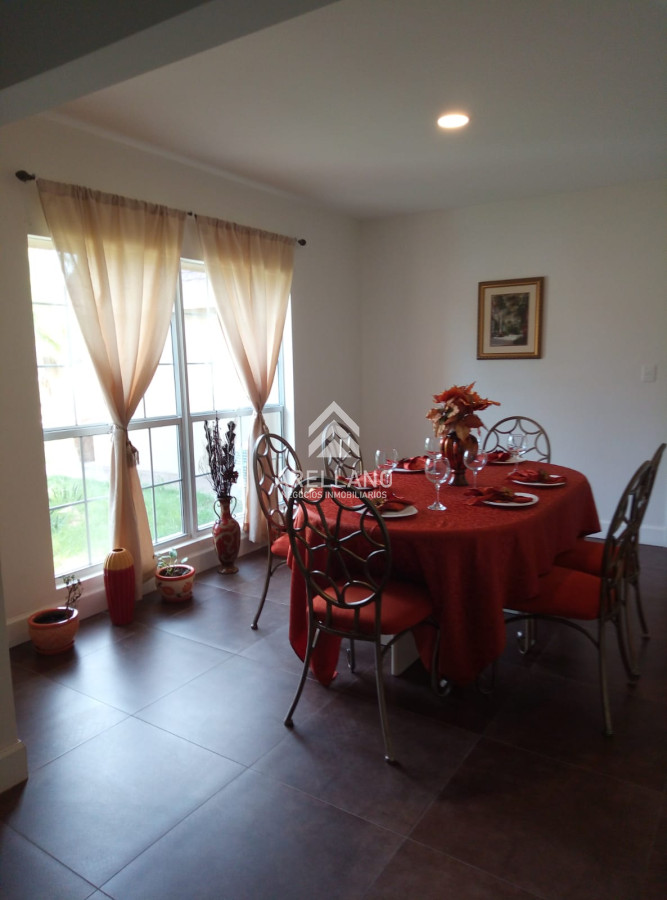 Casa ID.3528 - Venta de Casa, en Cumbres de Carrasco