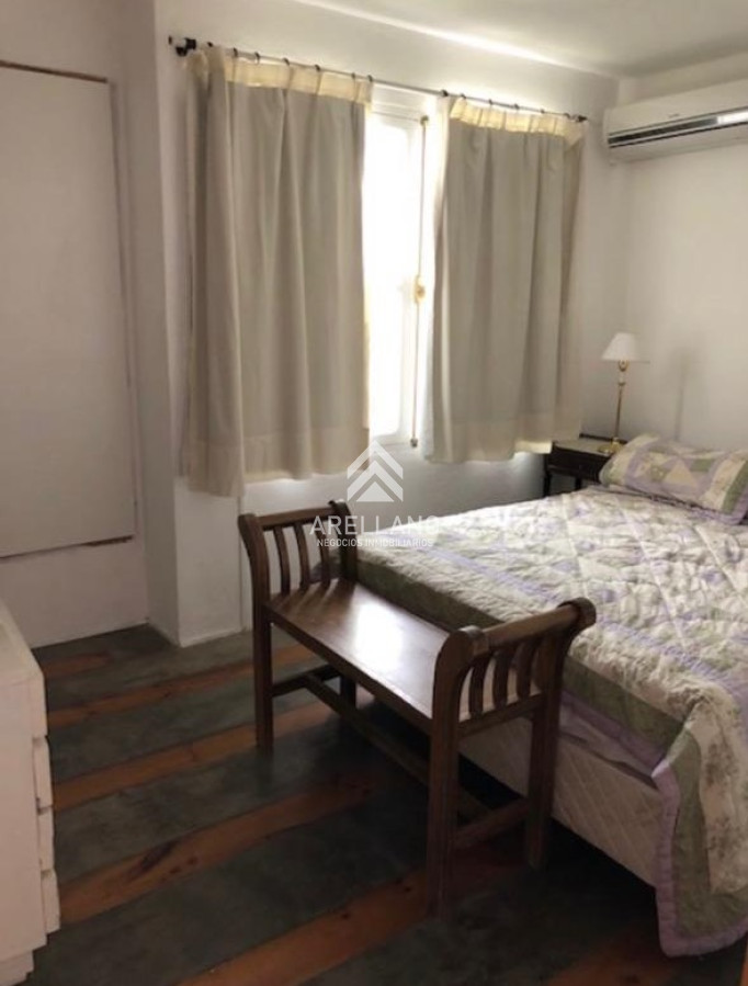 Casa ID.4803 - Venta Casa de 5 dormitorios en Montoya, Punta del Este