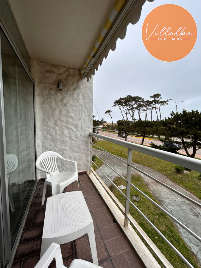 Apartamento ID.3386 - Venta de apartamento de dos dormitorios en Playa Mansa, Punta del Este, Uruguay 