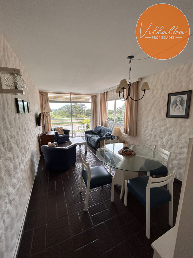 Apartamento ID.3386 - Venta de apartamento de dos dormitorios en Playa Mansa, Punta del Este, Uruguay 
