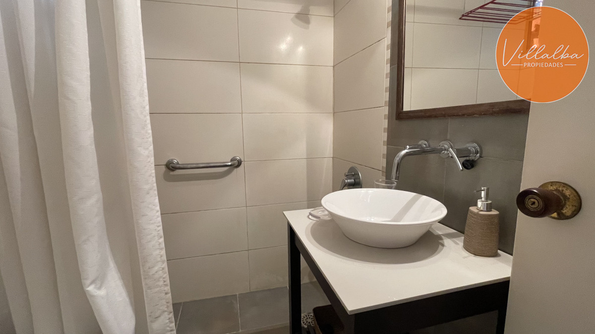 Apartamento ID.3386 - Venta de apartamento de dos dormitorios en Playa Mansa, Punta del Este, Uruguay 