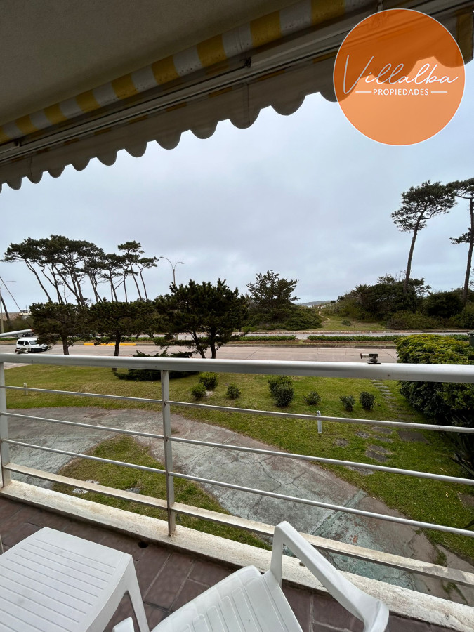 Apartamento ID.3386 - Venta de apartamento de dos dormitorios en Playa Mansa, Punta del Este, Uruguay 