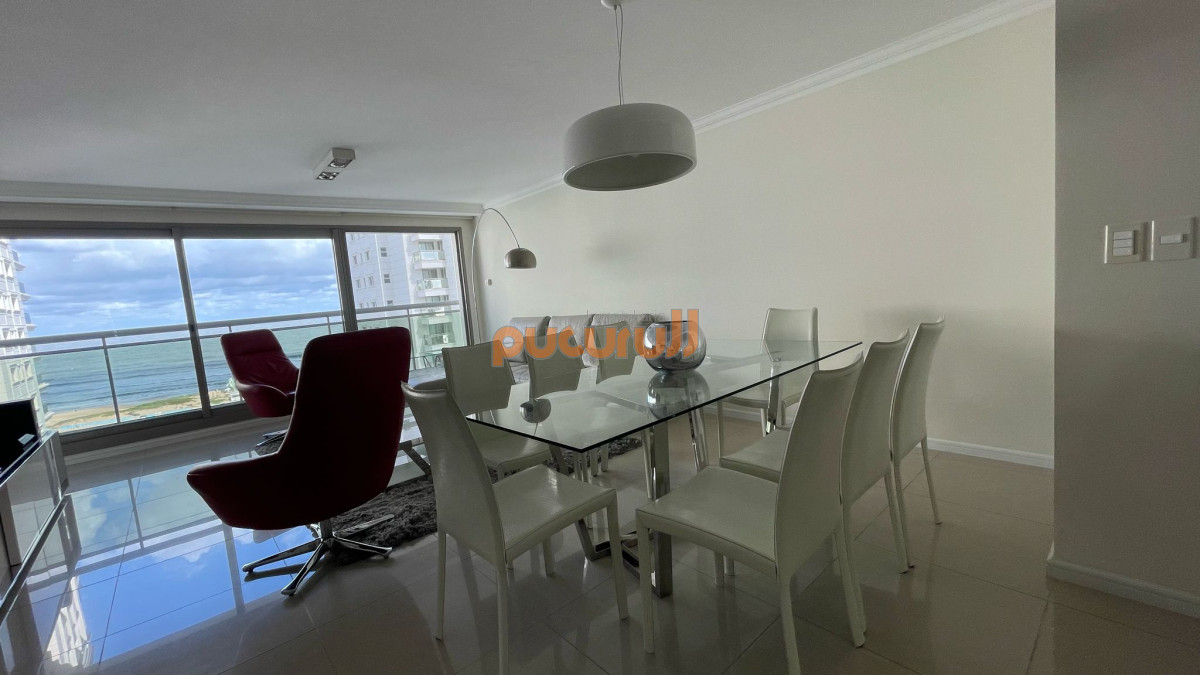 Apartamento ID.1803 - Venta y Alquiler temporario de Apartamento, 3 dormitorios. Playa brava, Punta del Este. 