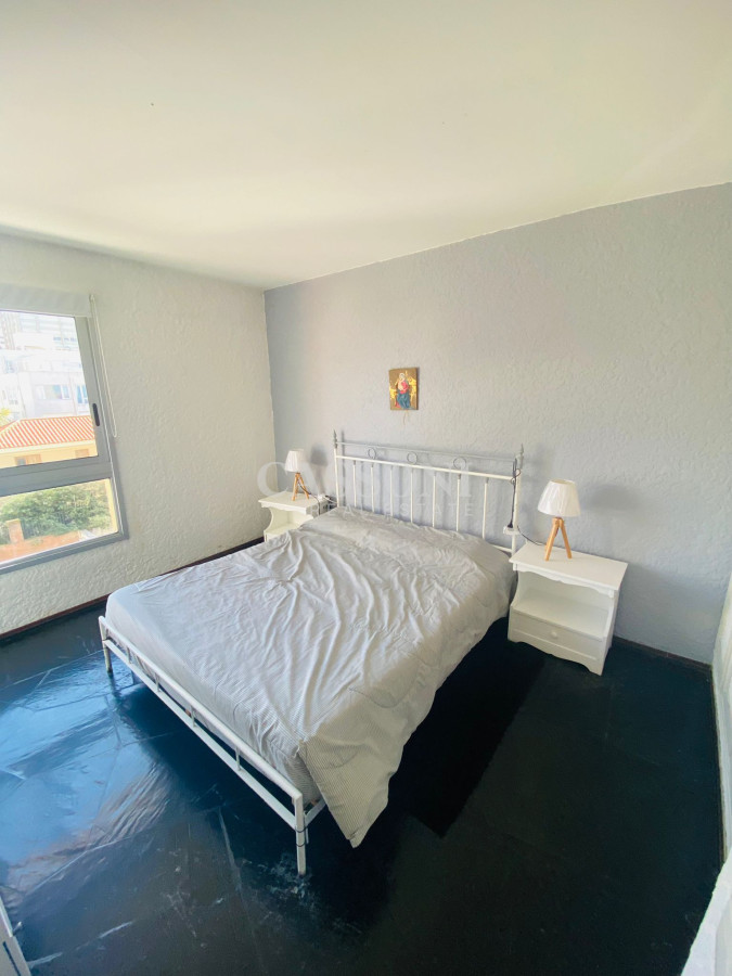Apartamento ID.3238 - Venta de Apartamento de 2 dormitorios en Playa Brava, Punta del Este