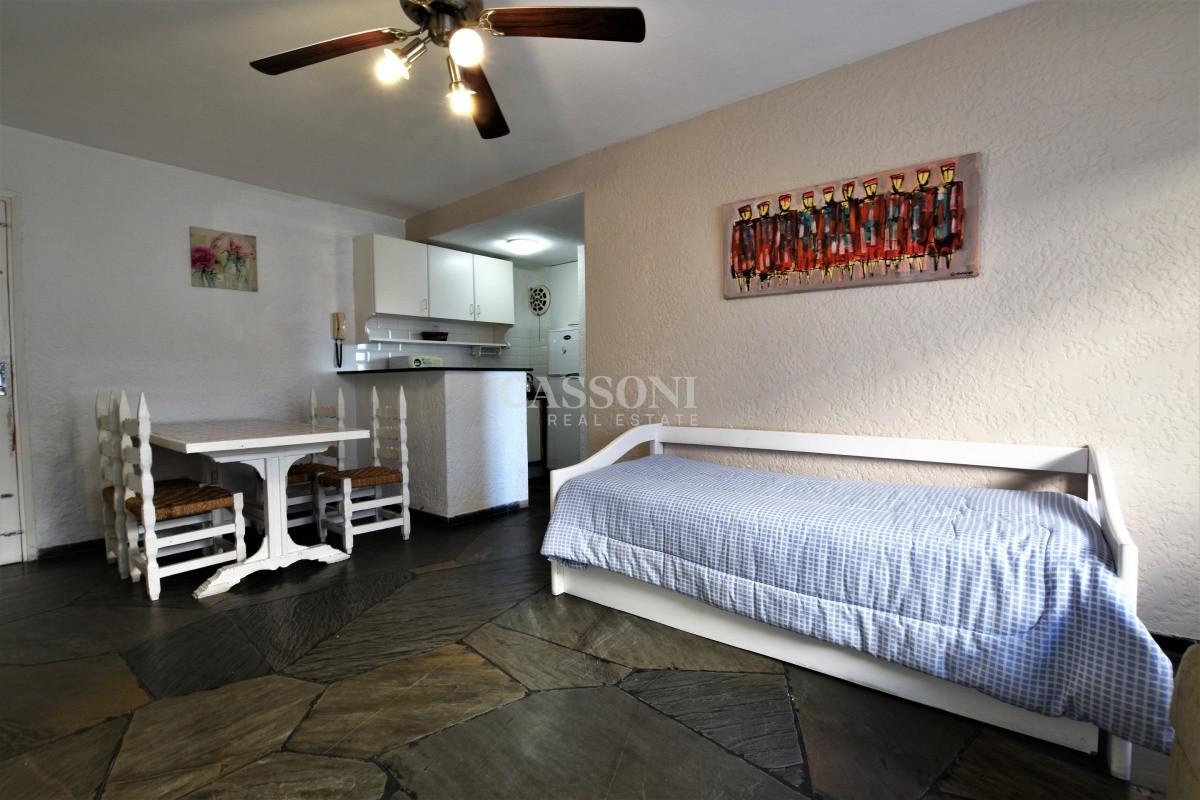 Apartamento ID.2559 - Venta de Apartamento 1 dormitorio en Playa Mansa, Punta del Este.