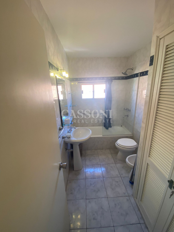 Apartamento ID.3238 - Venta de Apartamento de 2 dormitorios en Playa Brava, Punta del Este