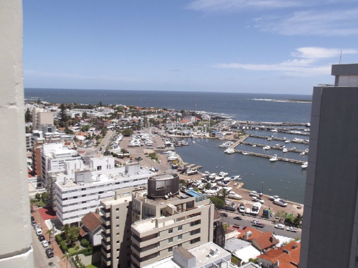 Apartamento ID.3215 - Venta apartamento 3 dormitorios, Península, Punta del Este.