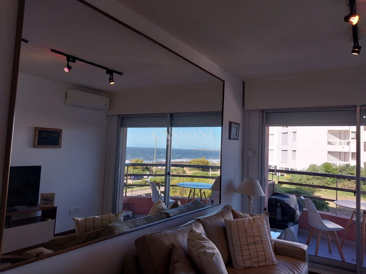 Apartamento ID.3030 - Venta de apartamento 1 dormitorio en Playa Mansa, Punta del Este