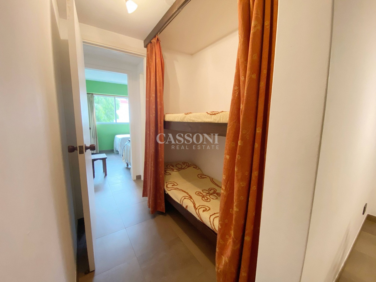Apartamento ID.2958 - Venta de Apartamento 2 dormitorios en Playa Mansa, Punta del Este.