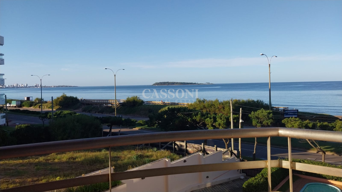 Apartamento ID.3030 - Venta de apartamento 1 dormitorio en Playa Mansa, Punta del Este