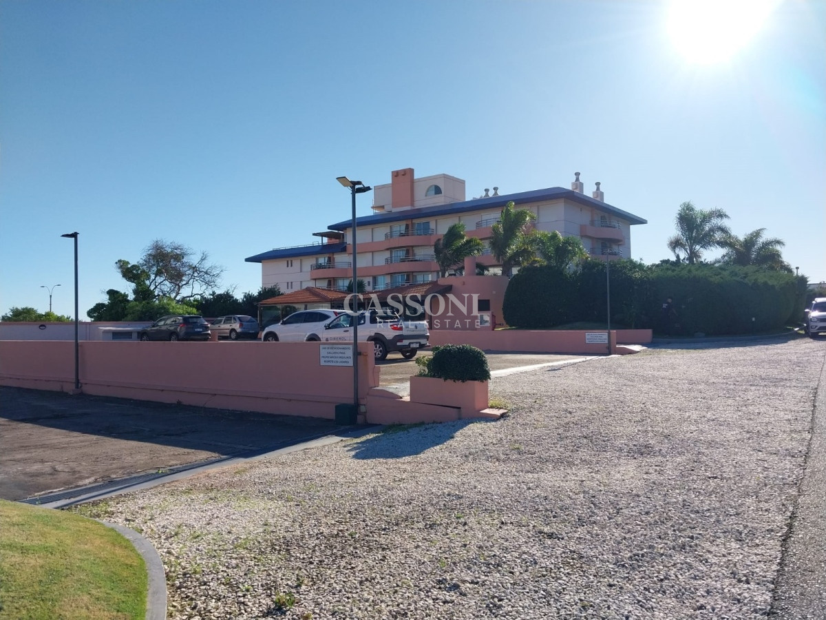 Apartamento ID.3030 - Venta de apartamento 1 dormitorio en Playa Mansa, Punta del Este