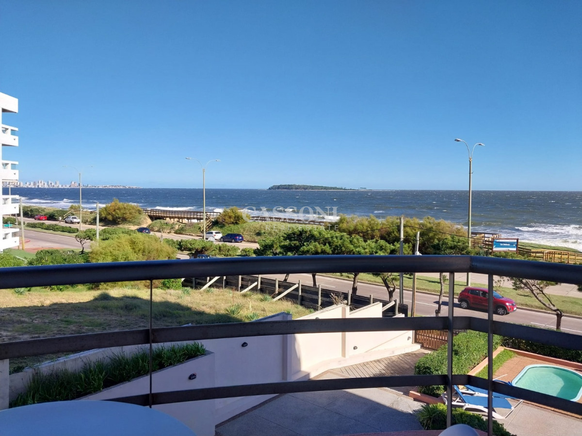 Apartamento ID.3030 - Venta de apartamento 1 dormitorio en Playa Mansa, Punta del Este