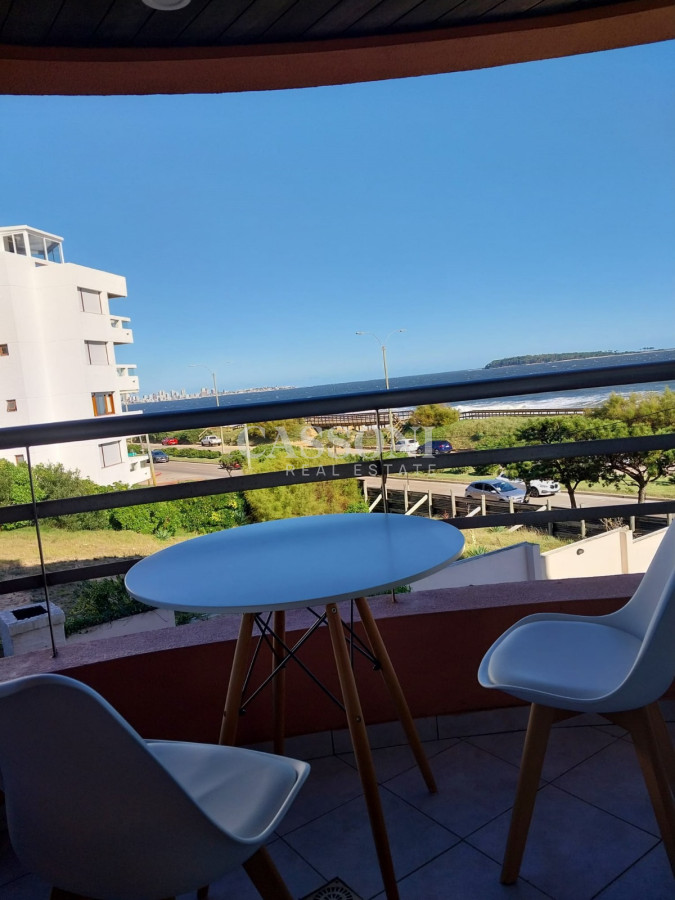 Apartamento ID.3030 - Venta de apartamento 1 dormitorio en Playa Mansa, Punta del Este