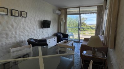 Apartamento ID.2966 - Venta de apartamento de dos dormitorios en Playa Mansa, Punta del Este, Uruguay 