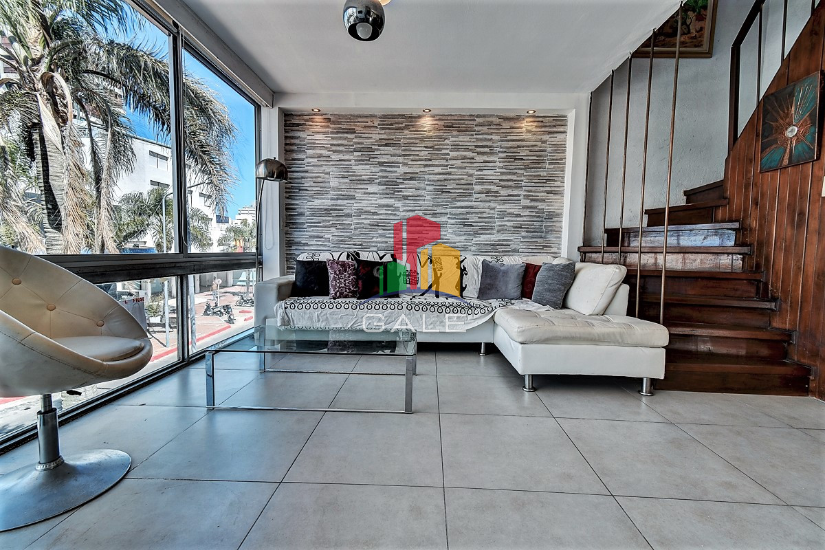 Apartamento ID.4857 - Venta de Apartamento 3 dormitorios en Península, Punta del Este.