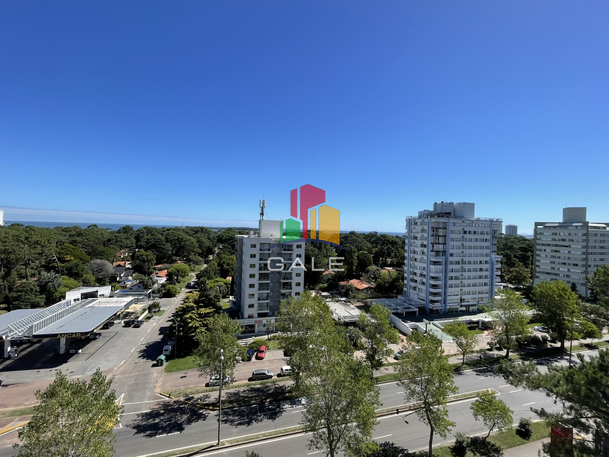 APARTAMENTO DE 3 DORMITORIOS EN VENTA - GAL3833A