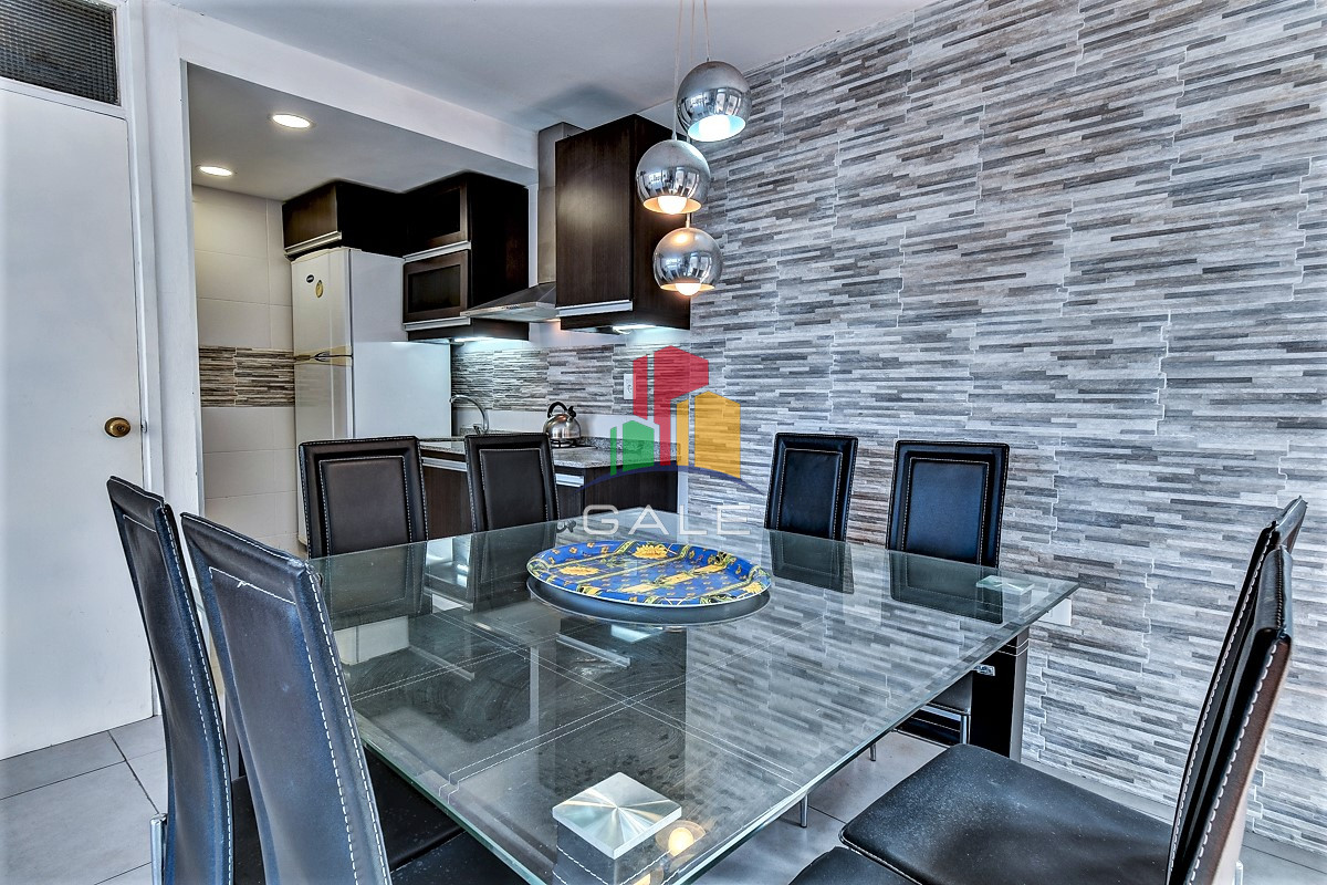 Apartamento ID.4857 - Venta de Apartamento 3 dormitorios en Península, Punta del Este.