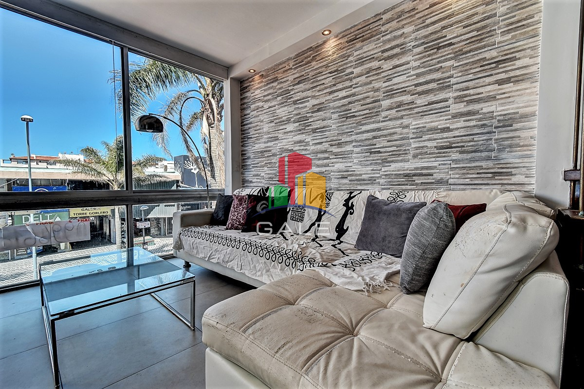 Apartamento ID.4857 - Venta de Apartamento 3 dormitorios en Península, Punta del Este.