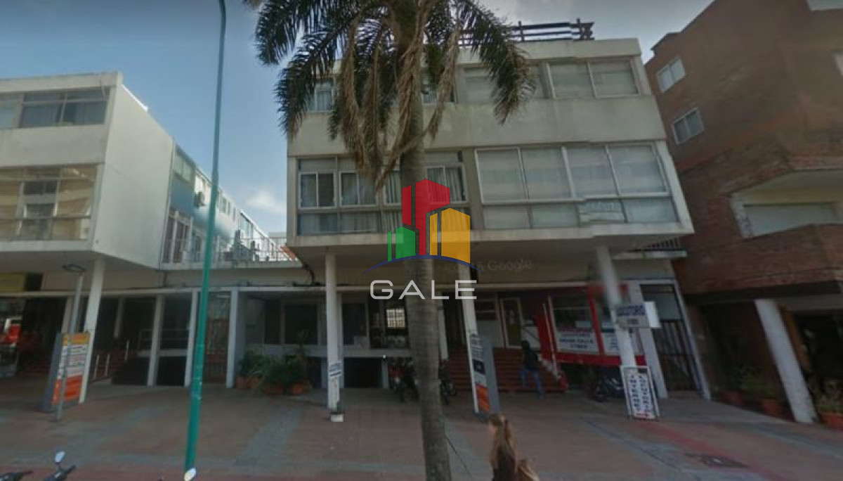 Apartamento ID.4857 - Venta de Apartamento 3 dormitorios en Península, Punta del Este.
