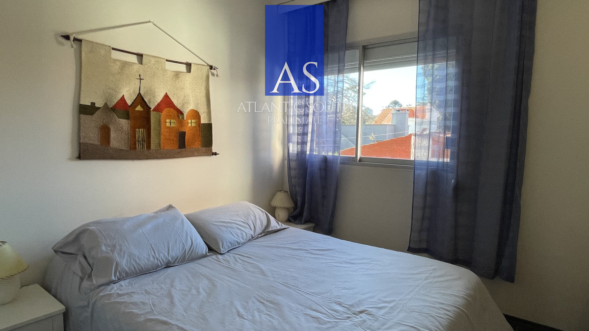 Apartamento ID.4188 - Apartamento frente al mar 2 dormitorios en Playa Mansa, Punta del Este, Uruguay 