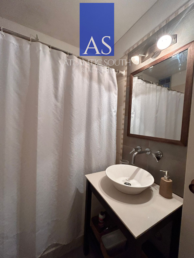 Apartamento ID.4188 - Apartamento frente al mar 2 dormitorios en Playa Mansa, Punta del Este, Uruguay 
