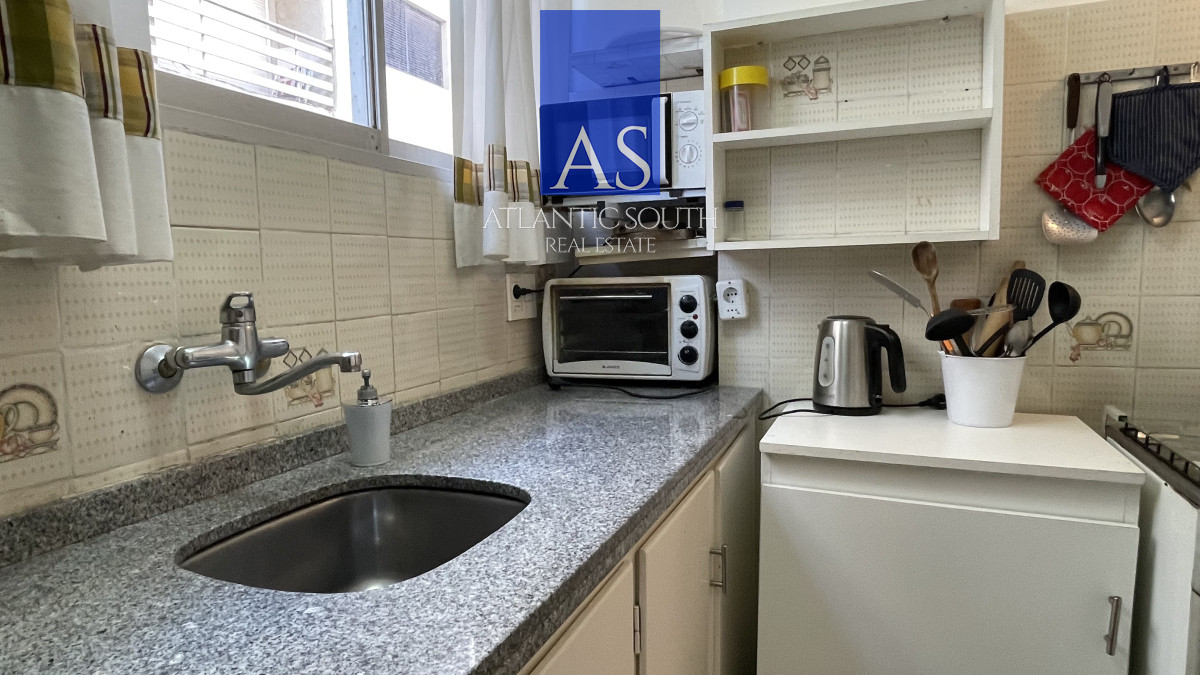 Apartamento ID.4188 - Apartamento frente al mar 2 dormitorios en Playa Mansa, Punta del Este, Uruguay 