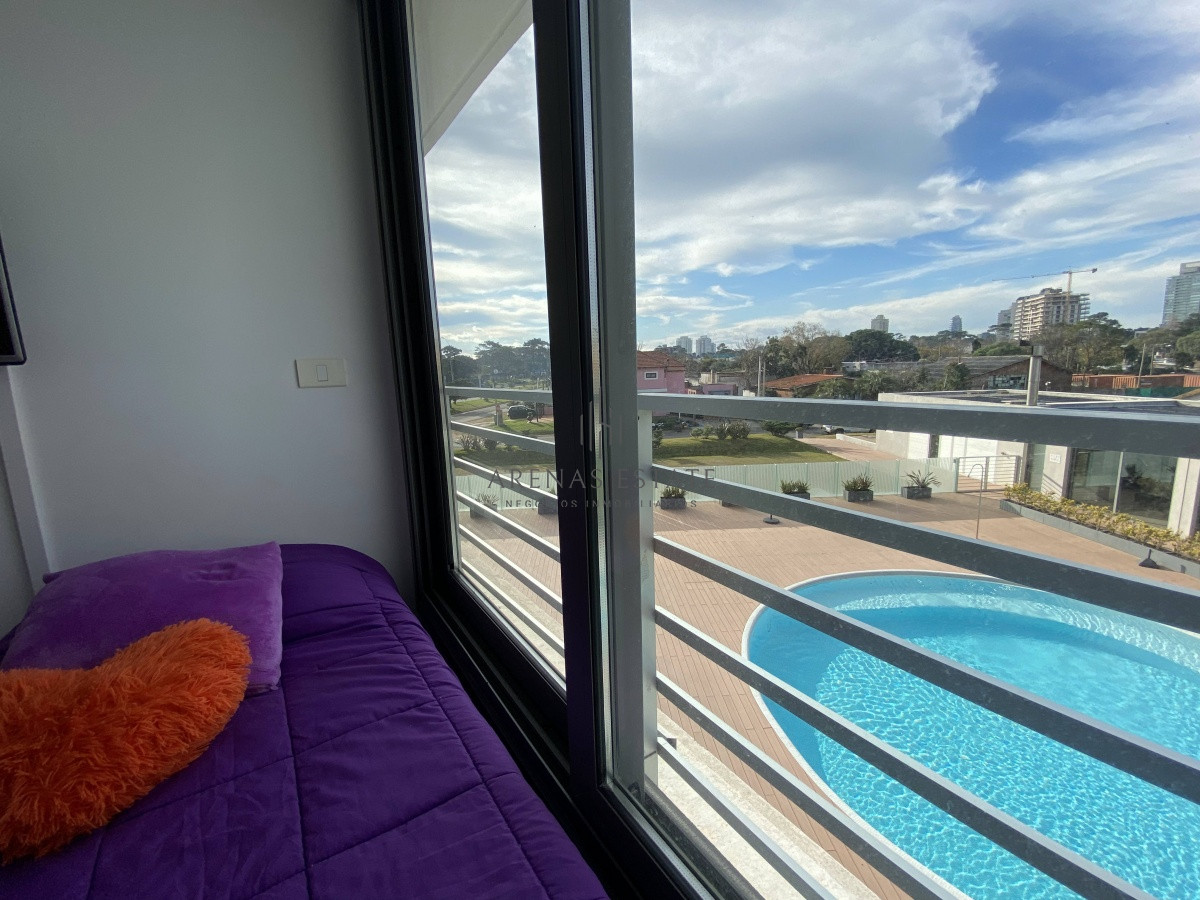 Apartamento ID.1855 - Venta de Apartamento 2 Dormitorios en Playa Mansa, Punta del este. 