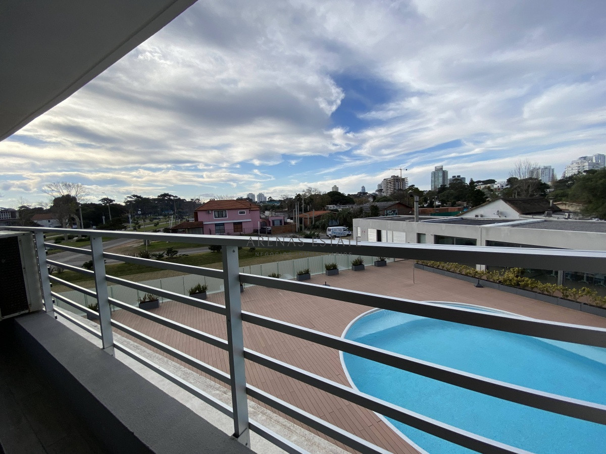 Apartamento ID.1855 - Venta de Apartamento 2 Dormitorios en Playa Mansa, Punta del este. 