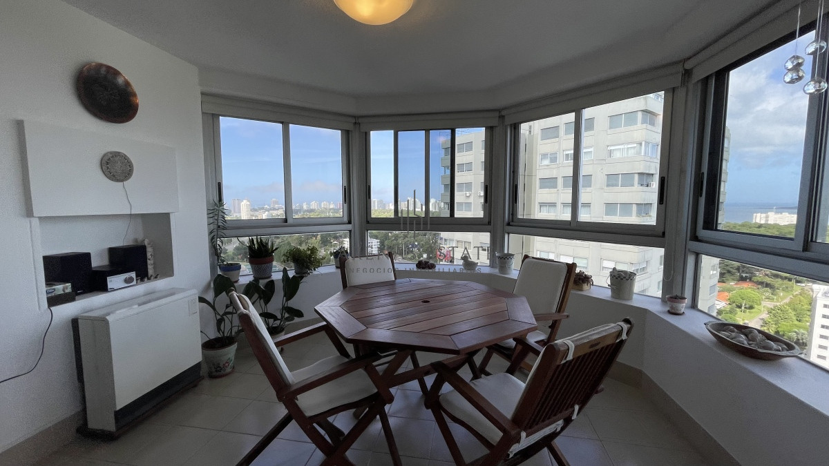 Apartamento ID.2777 - Apartamento de 3 dormitorios en Roosevelt, Punta del Este