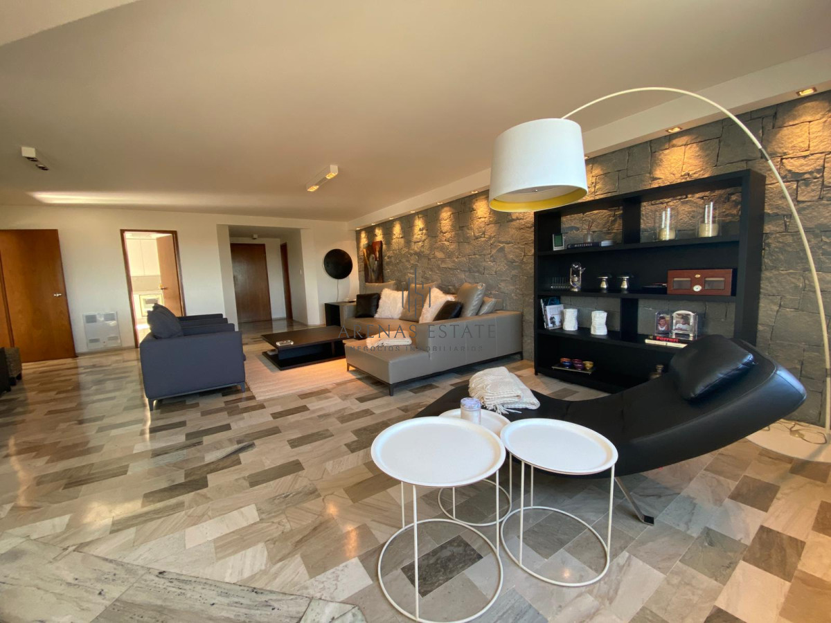 Apartamento ID.2778 - Venta de Apartamento 3 dormitorios en Roosevelt, Punta del Este.