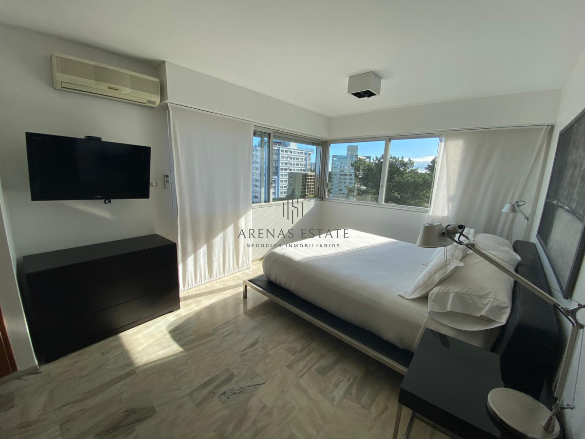 Apartamento ID.2778 - Venta de Apartamento 3 dormitorios en Roosevelt, Punta del Este.