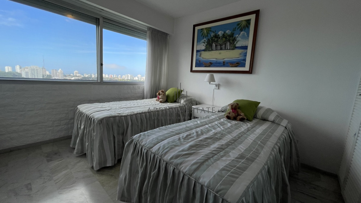 Apartamento ID.2777 - Apartamento de 3 dormitorios en Roosevelt, Punta del Este