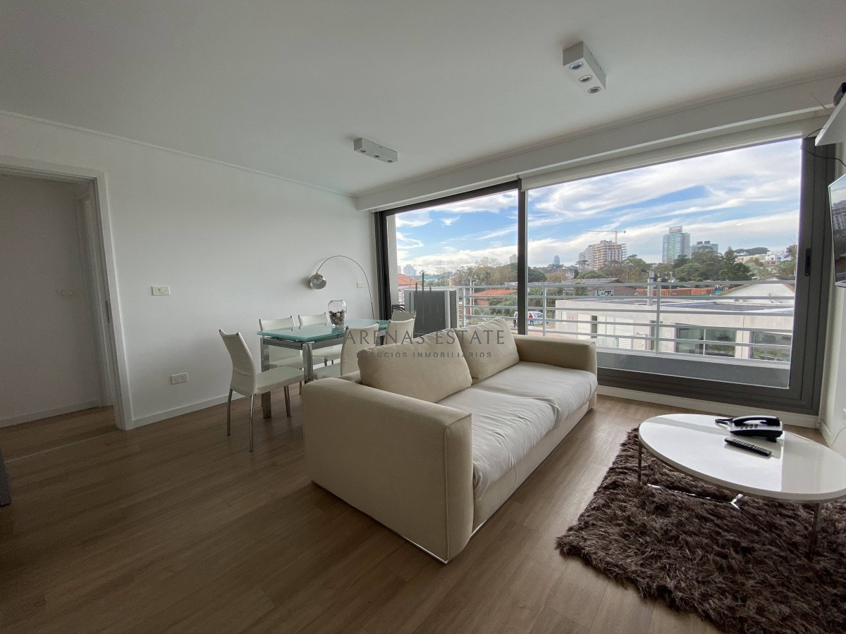 Apartamento ID.1855 - Venta de Apartamento 2 Dormitorios en Playa Mansa, Punta del este. 