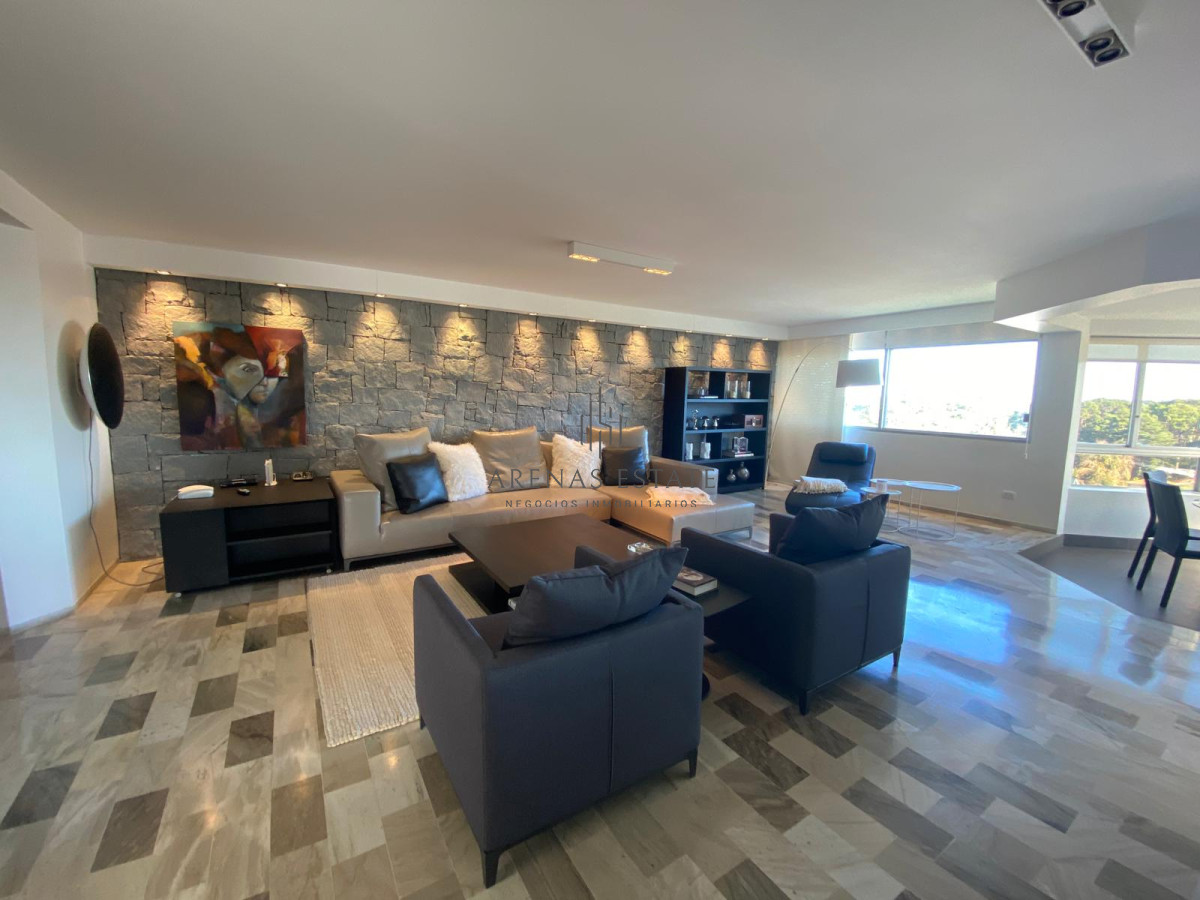 Apartamento ID.2778 - Venta de Apartamento 3 dormitorios en Roosevelt, Punta del Este.