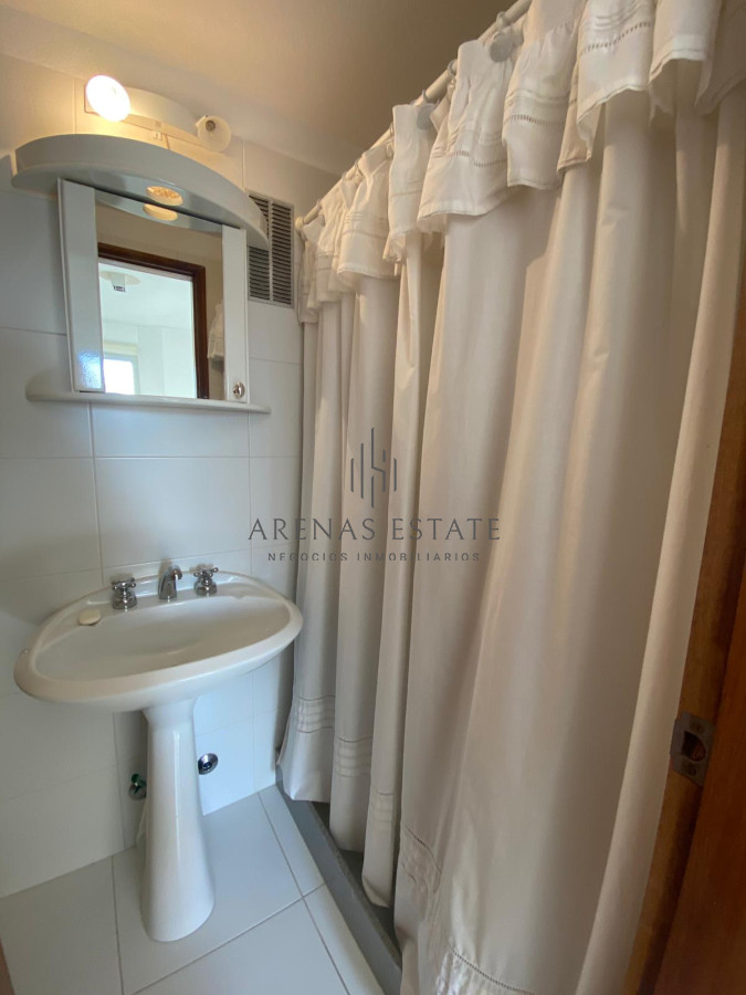 Apartamento ID.2778 - Venta de Apartamento 3 dormitorios en Roosevelt, Punta del Este.