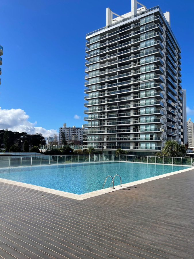 Apartamento ID.1665 - Apartamento de dos dormitorios en venta en Punta del Este 