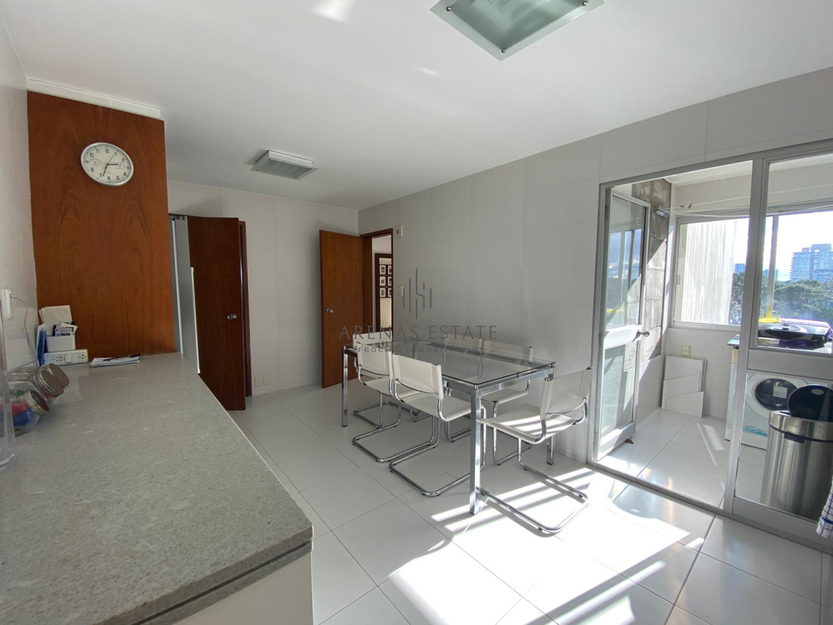 Apartamento ID.2778 - Venta de Apartamento 3 dormitorios en Roosevelt, Punta del Este.