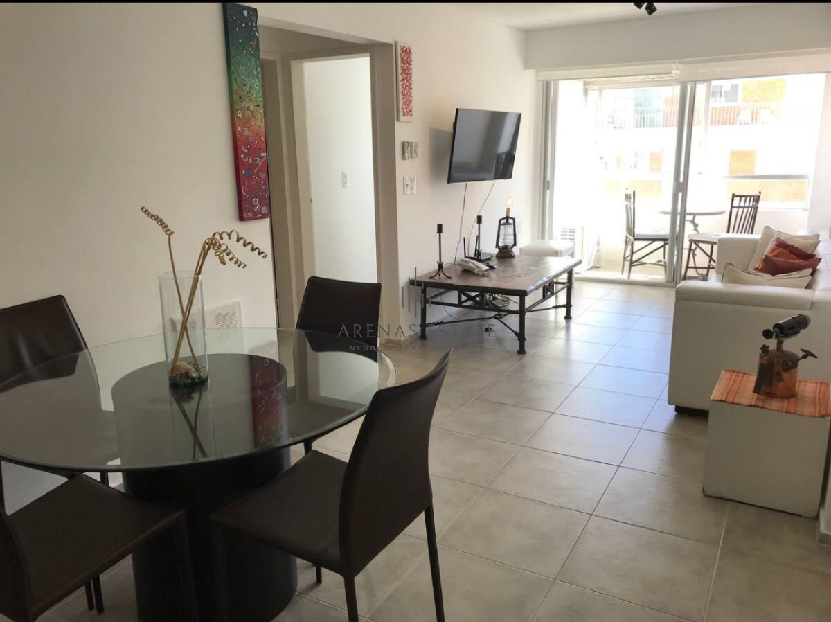 Apartamento ID.1863 - Apartamento 1 dormitorio en venta en Punta del Este, proximo a Playa Mansa y Brava