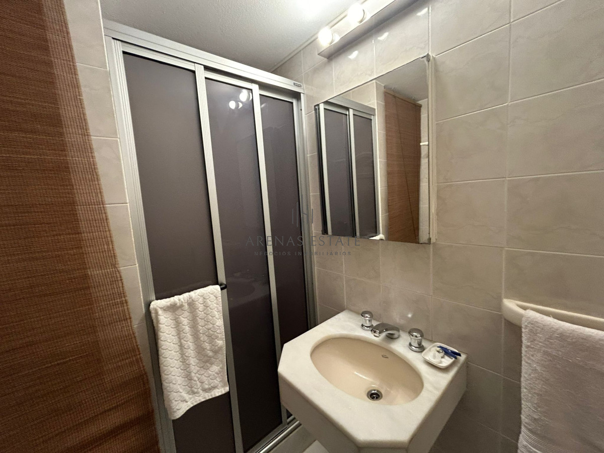 Apartamento ID.2772 - Venta de Apartamento de 3 dormitorios en la Península