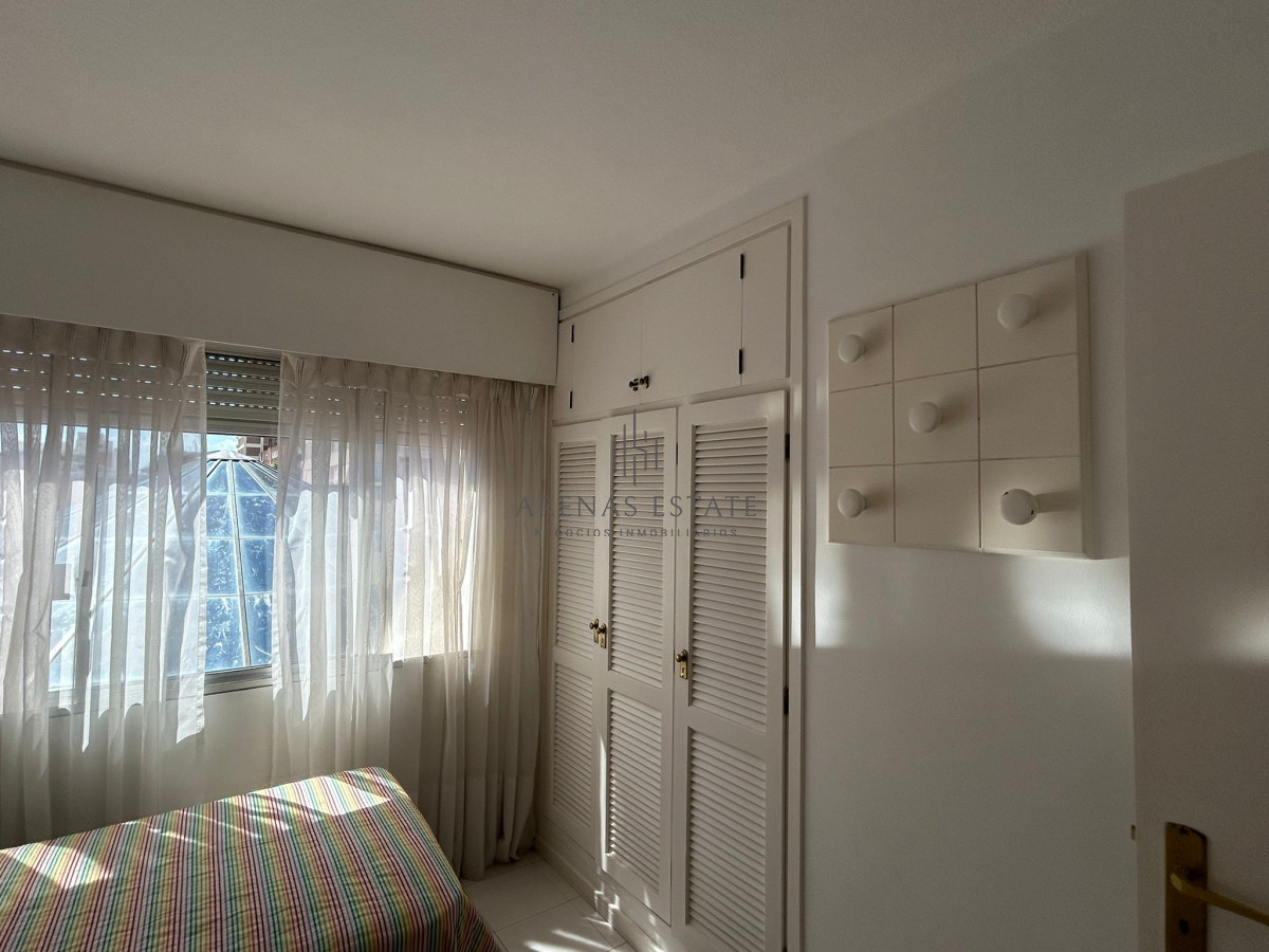Apartamento ID.2772 - Venta de Apartamento de 3 dormitorios en la Península