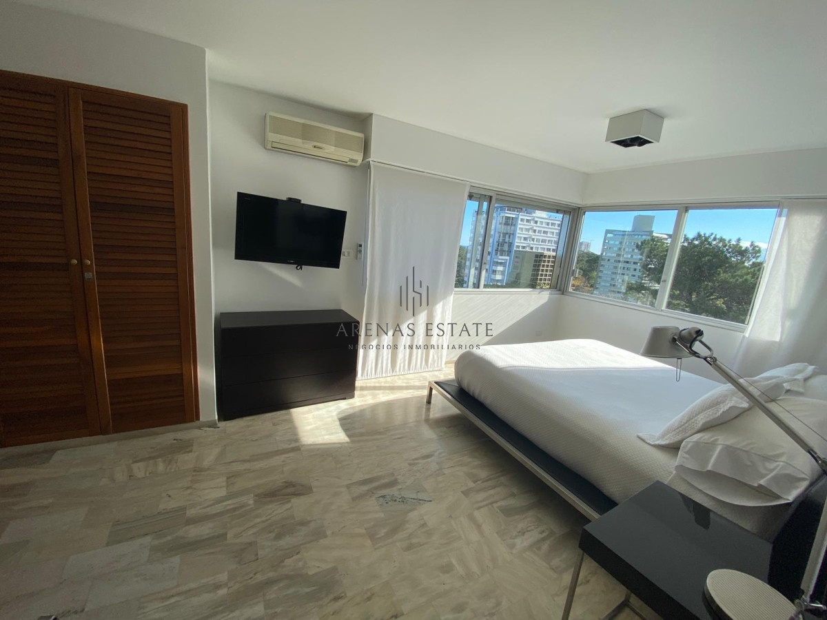 Apartamento ID.2778 - Venta de Apartamento 3 dormitorios en Roosevelt, Punta del Este.