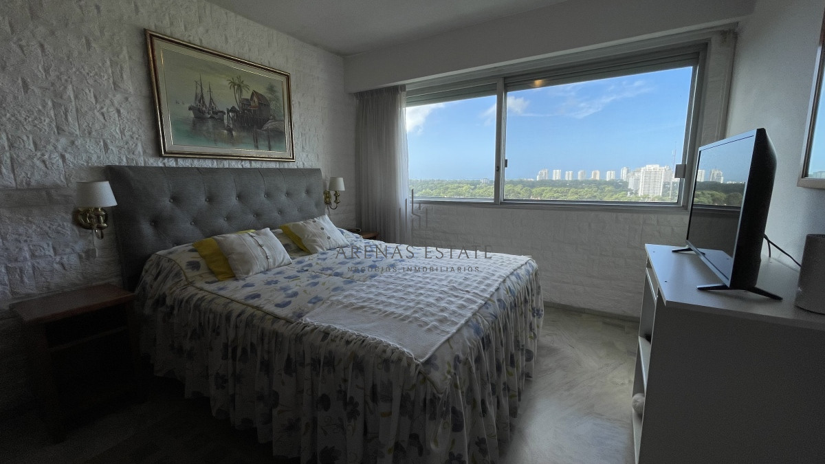 Apartamento ID.2777 - Apartamento de 3 dormitorios en Roosevelt, Punta del Este